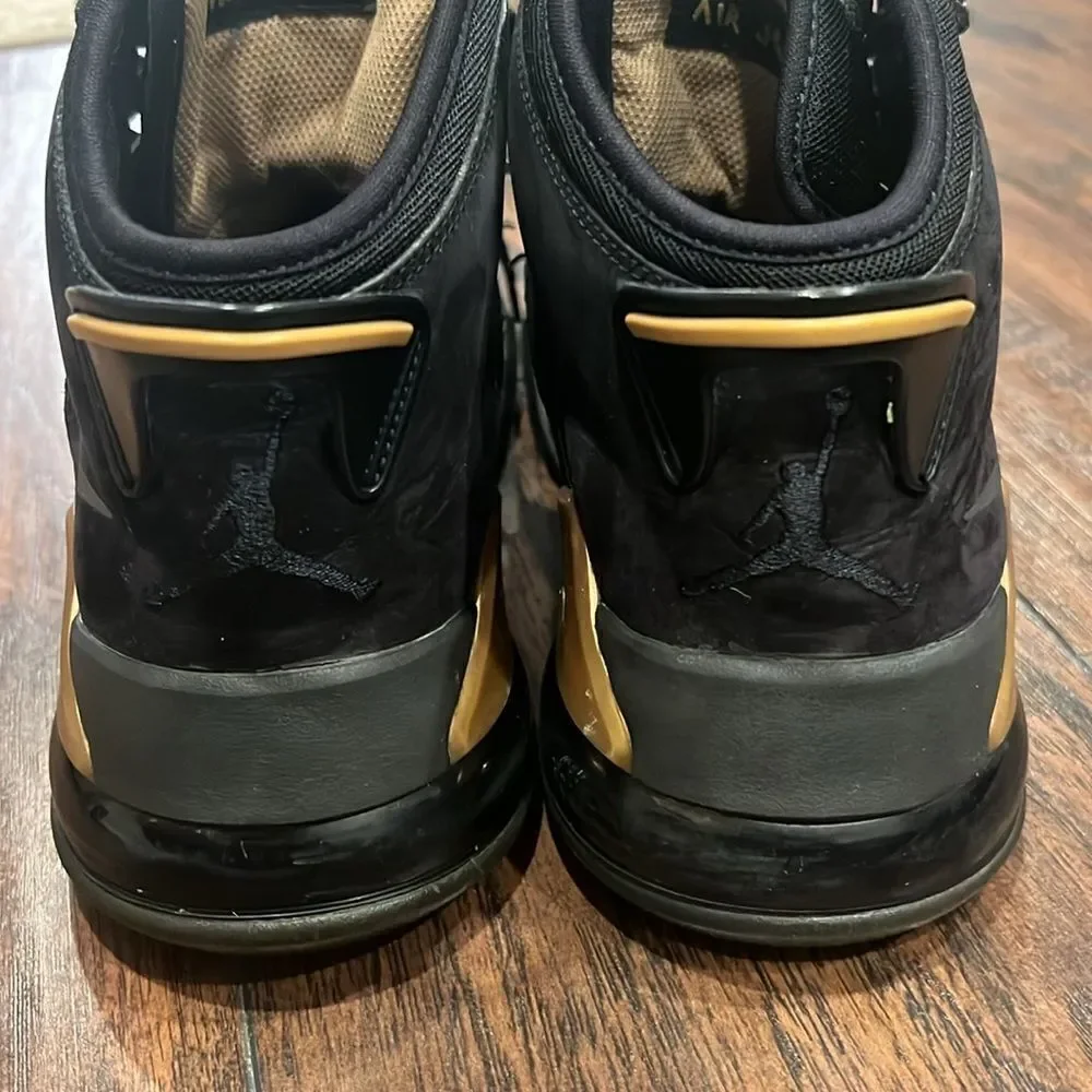 Jordan mars 270‎ size 10.5 black & gold men’s size 10 upper in great shape